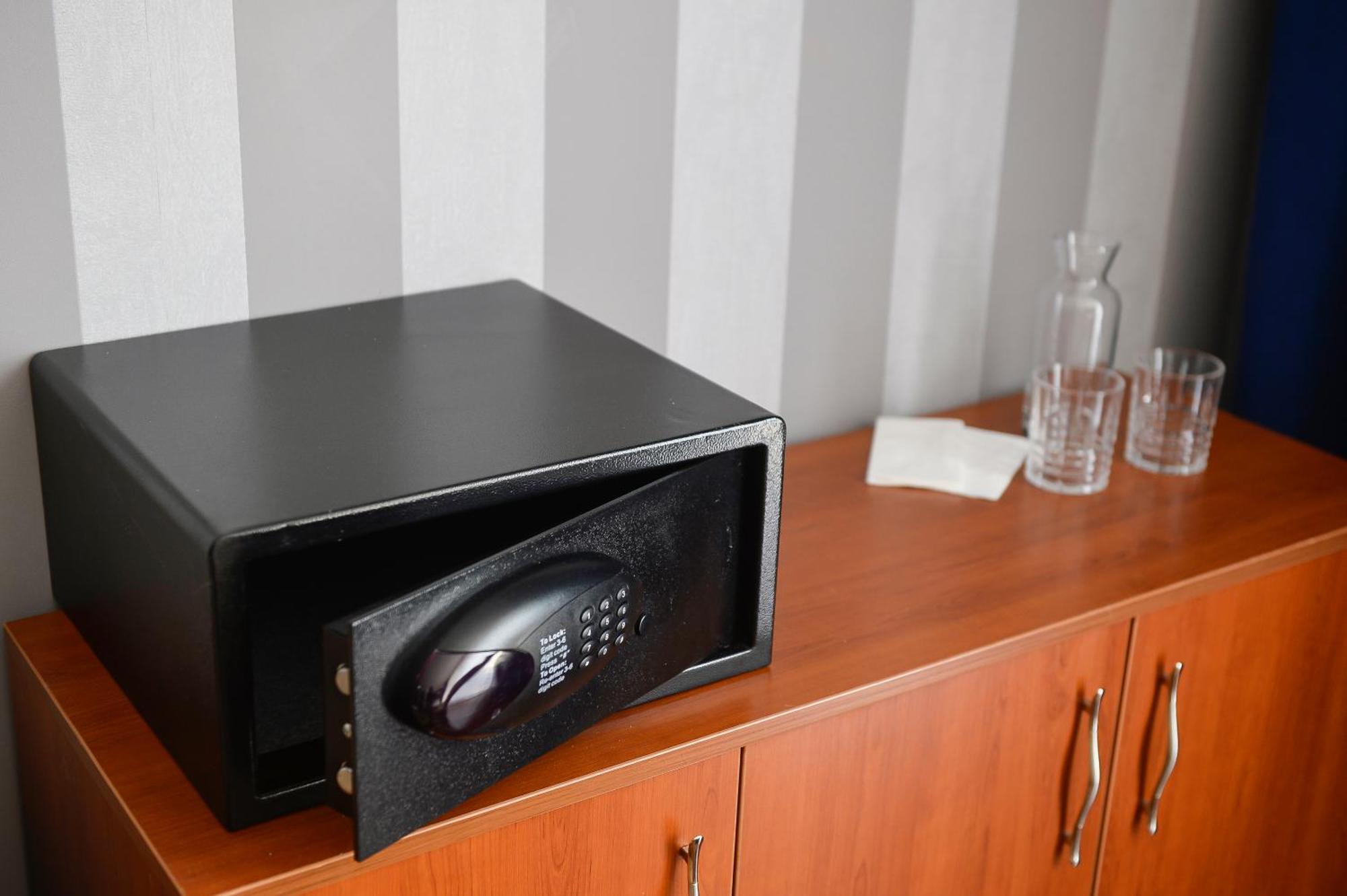 Aura Boutique Hotel Batumi Room photo